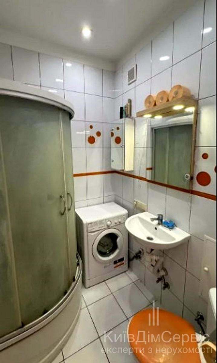 1842705639822736