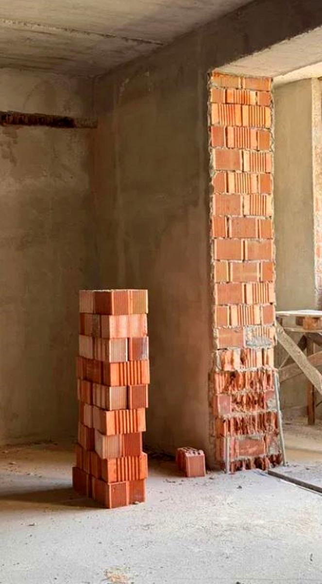 1832934349865074