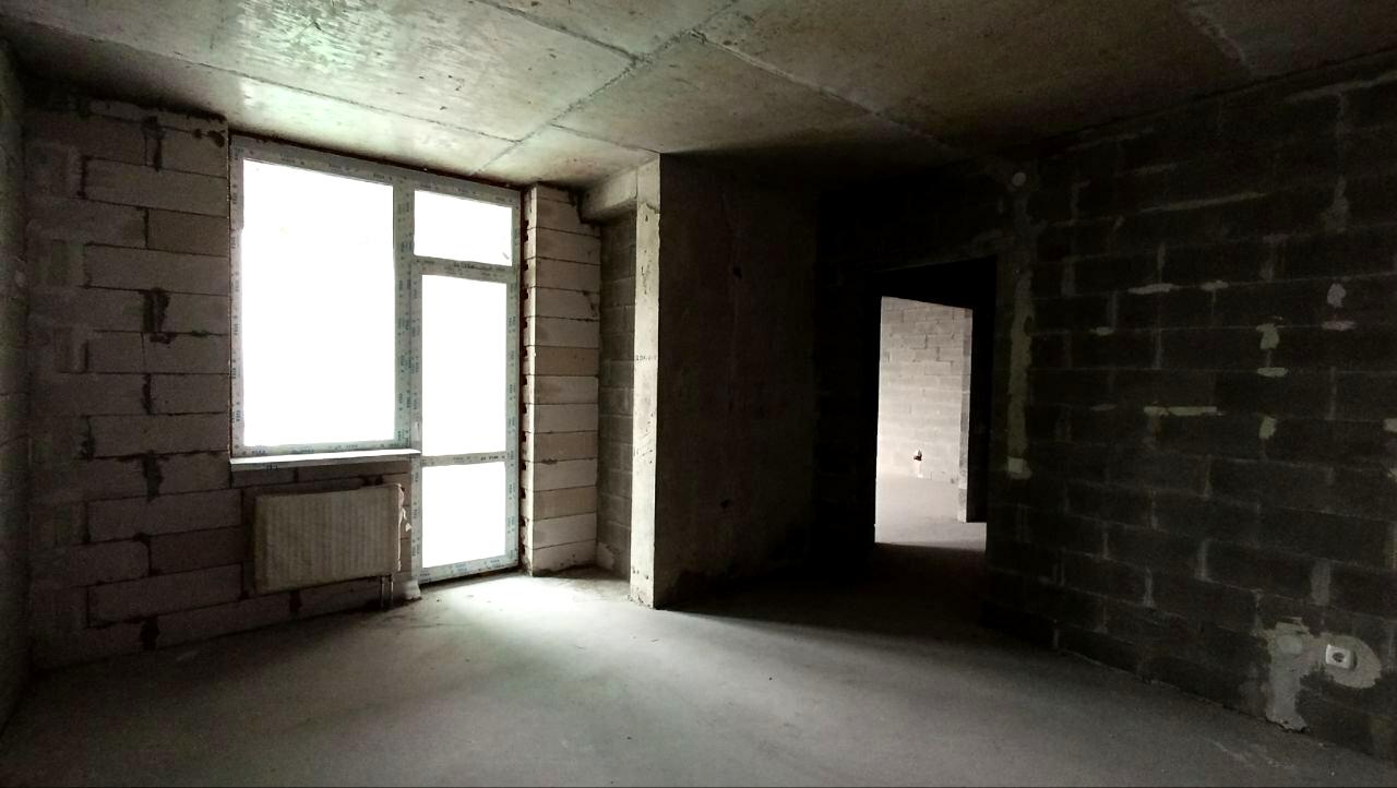 1825581229119749