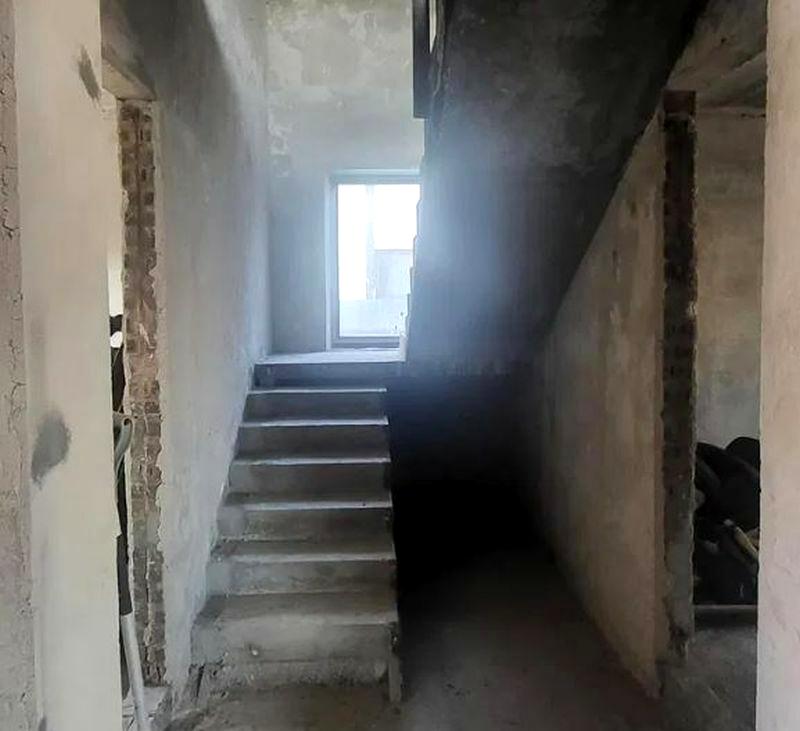 1837569337457749