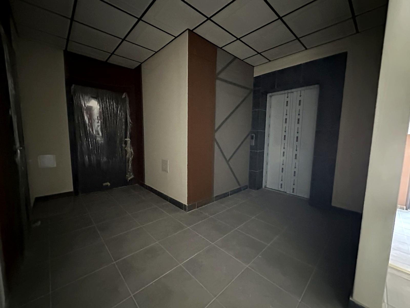 1838524184477750