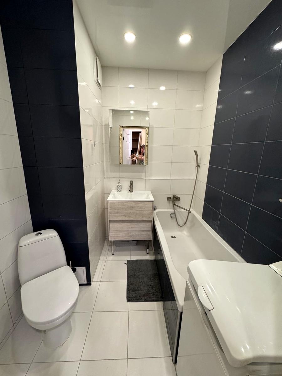 1840257834086756