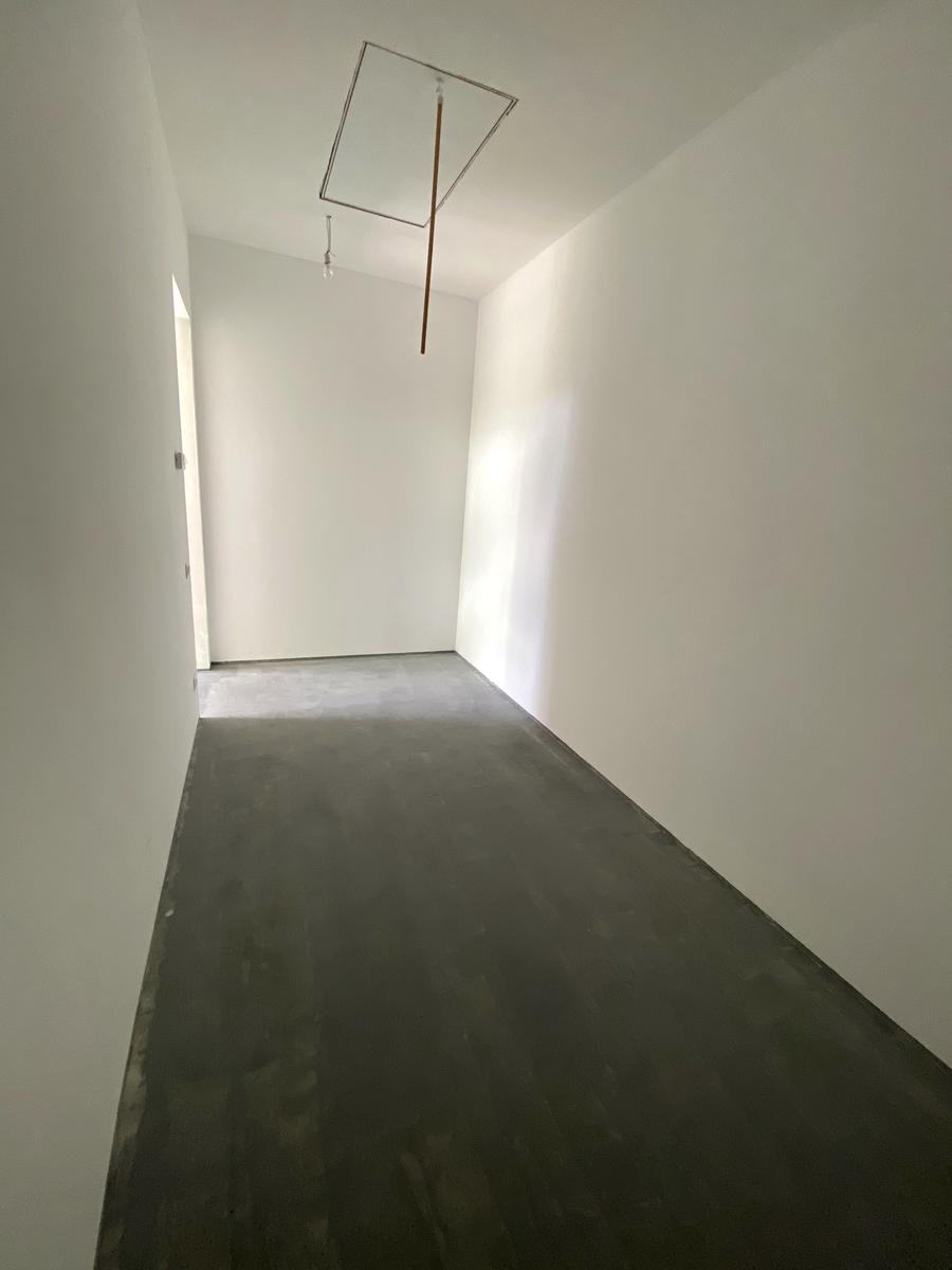 1836549261022762