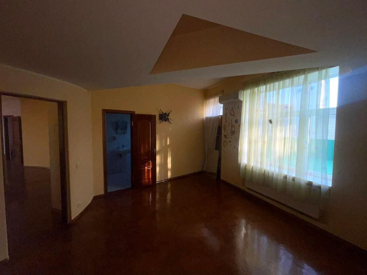 1834182739033766