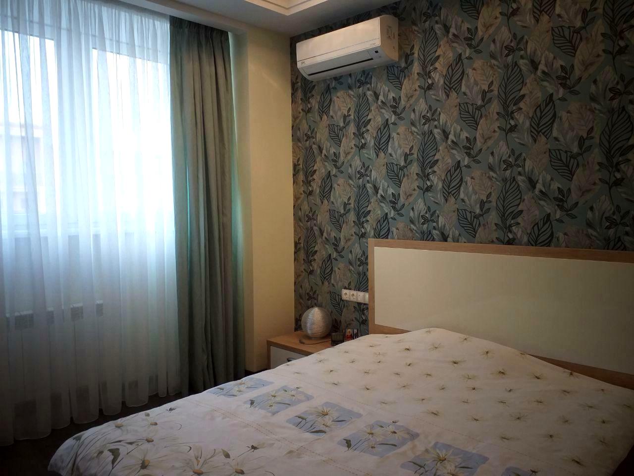 1823768282081771