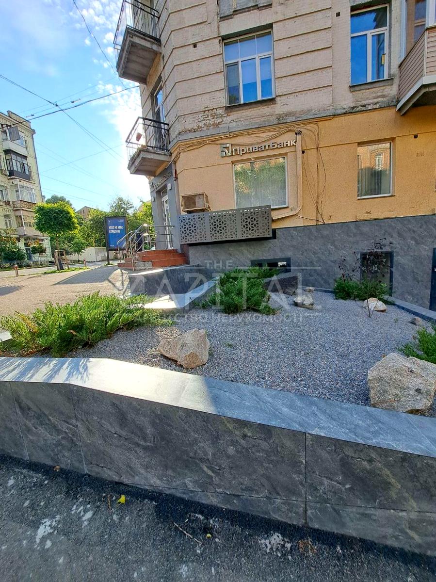 Commercial real estate at (area 230 m²) - Atlanta.ua - photo 2