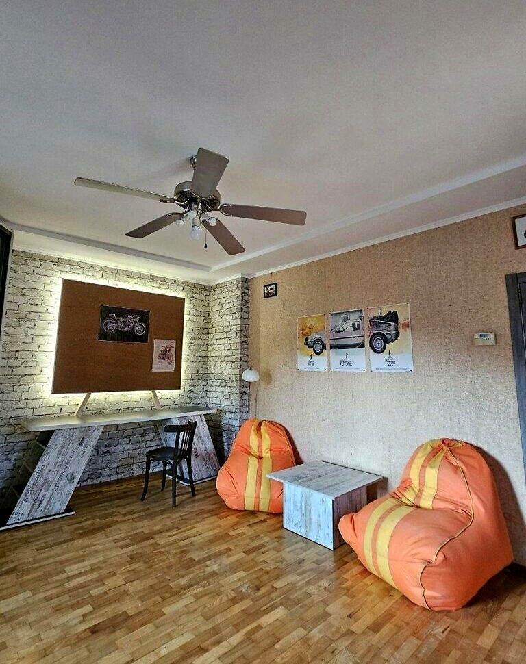 1837995712627778