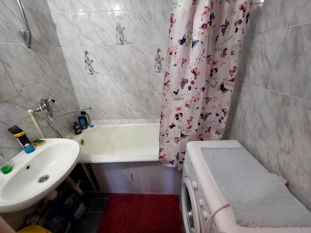 1840972637340778