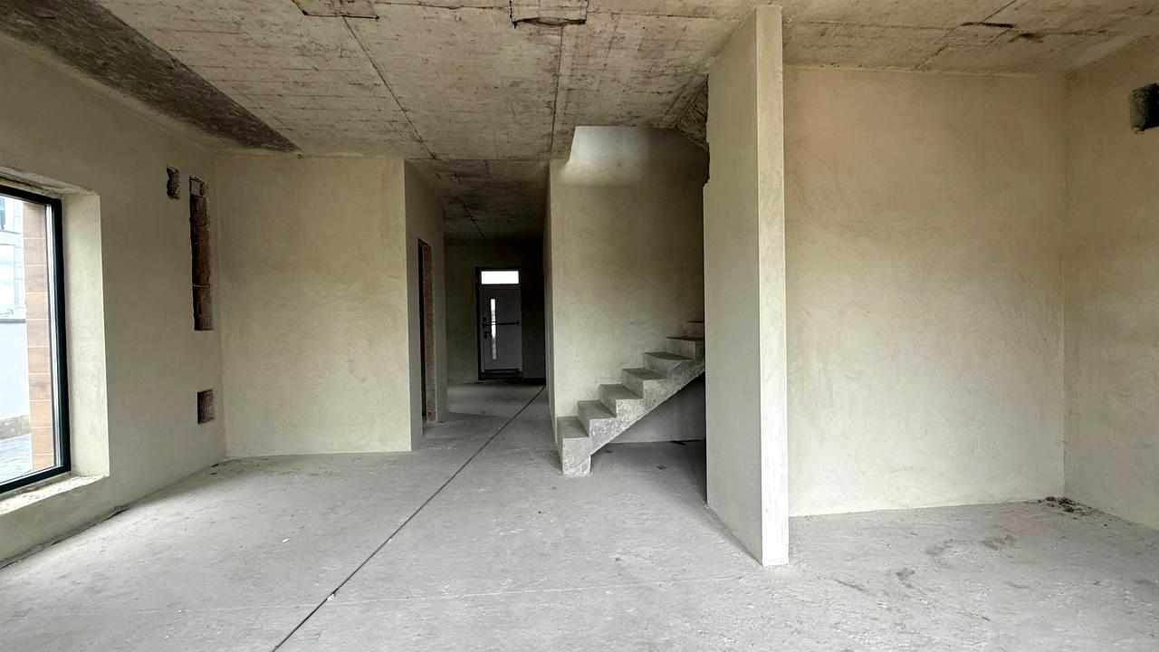 1845407999592779