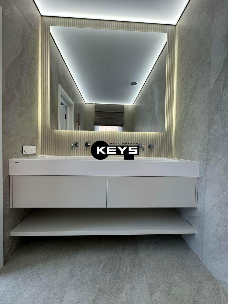 1842255394672781