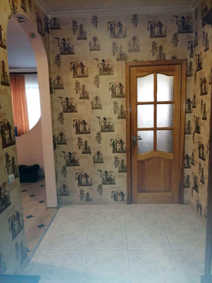 1742063043871792