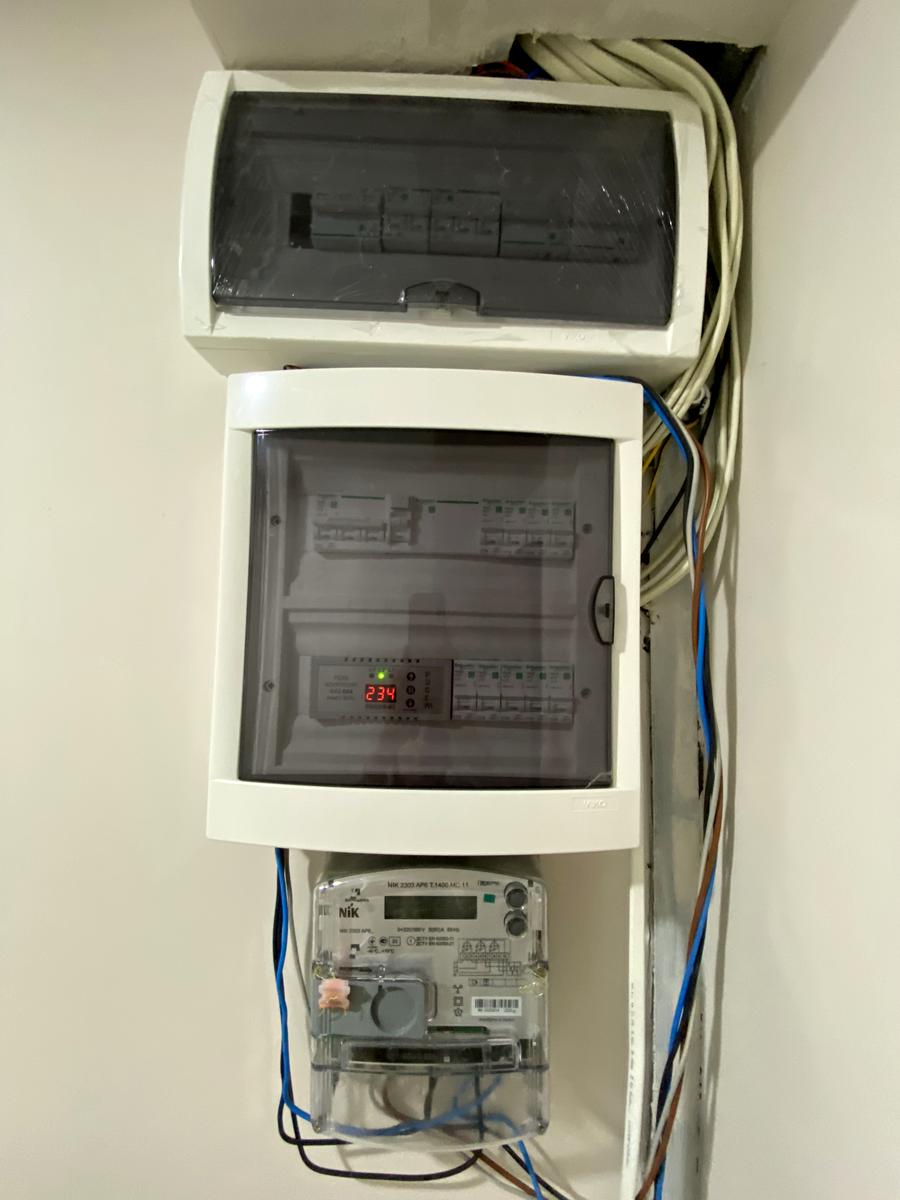 1830103986346795