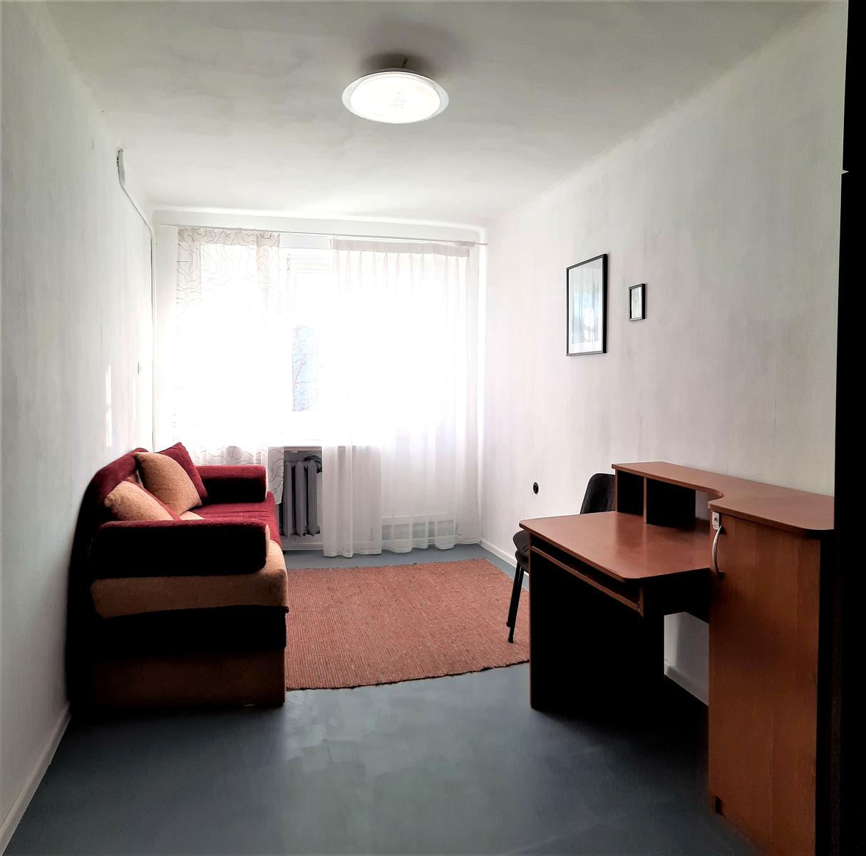 1717888116634802