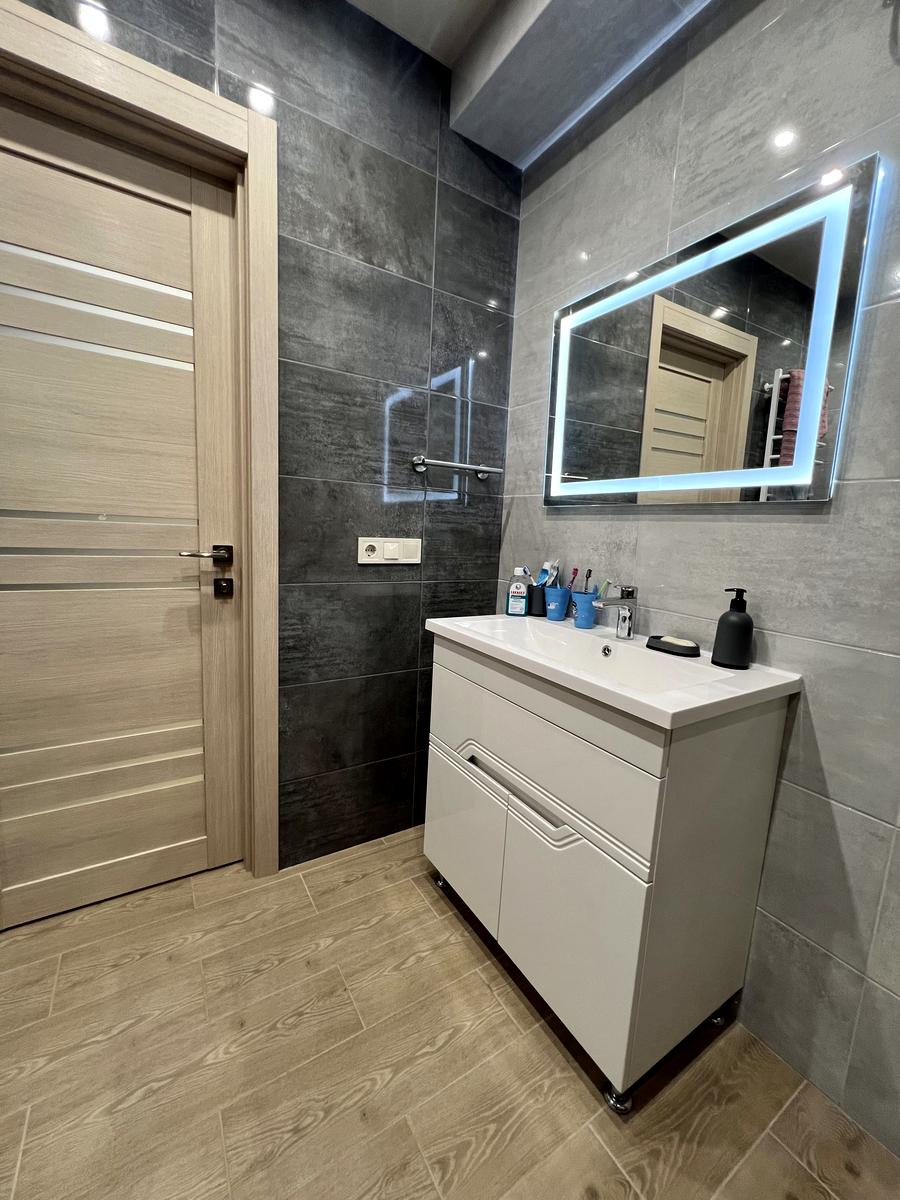 1800778056751802