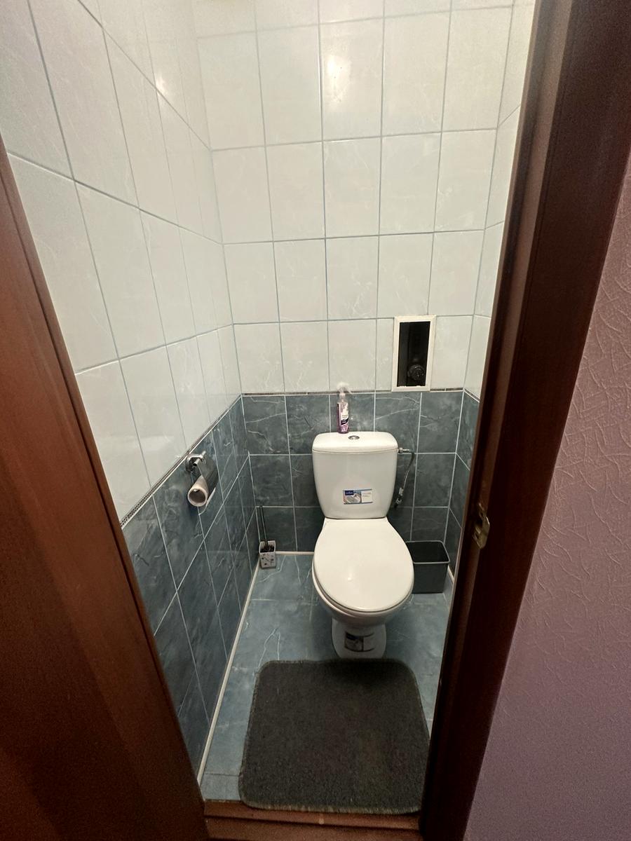 1827469555869805