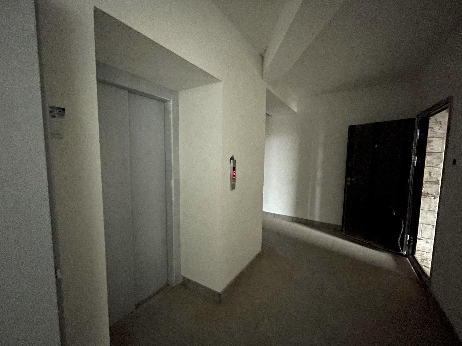 1825576047517081