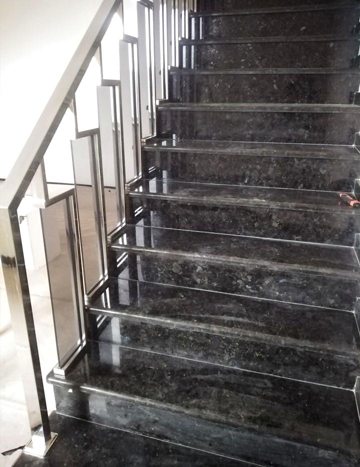 1798372713060810