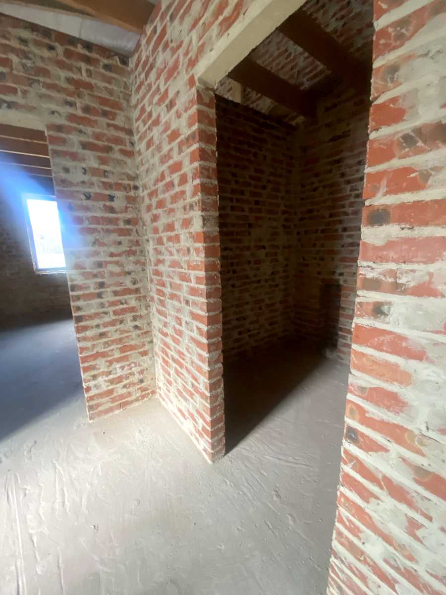 1842955694725811
