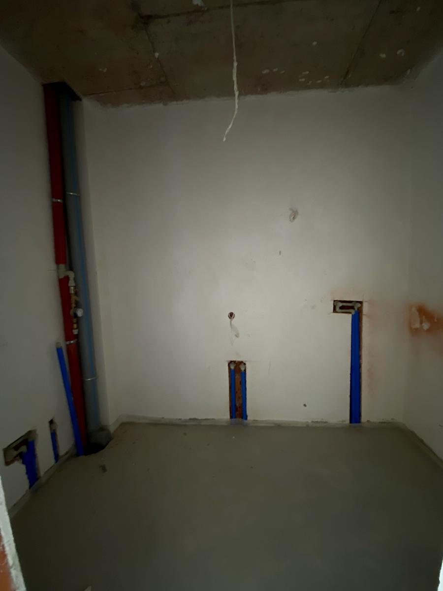 1840463457836813