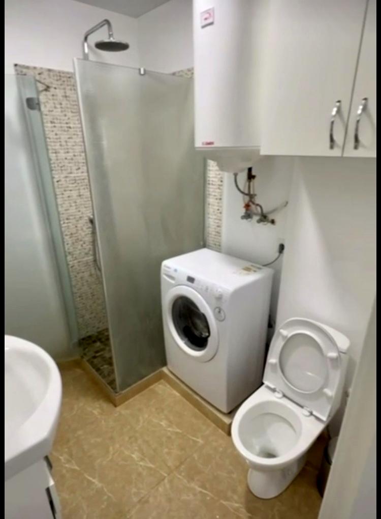 1843408759975820