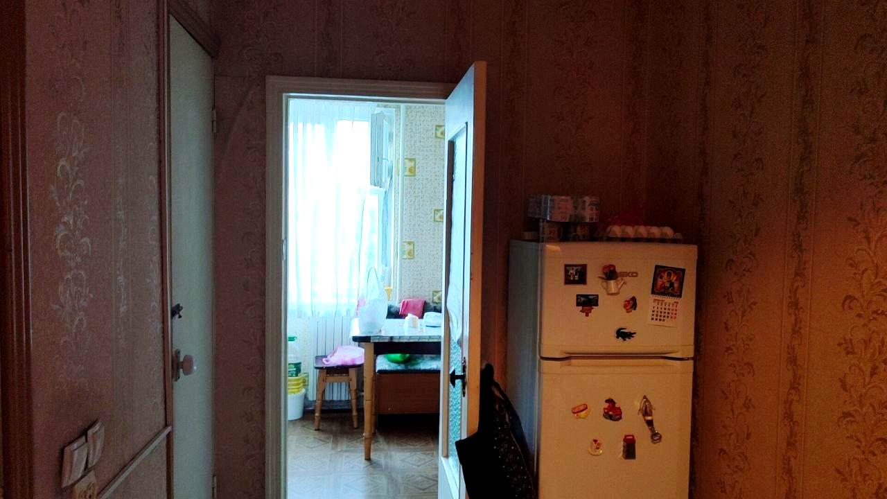 1844038981452827