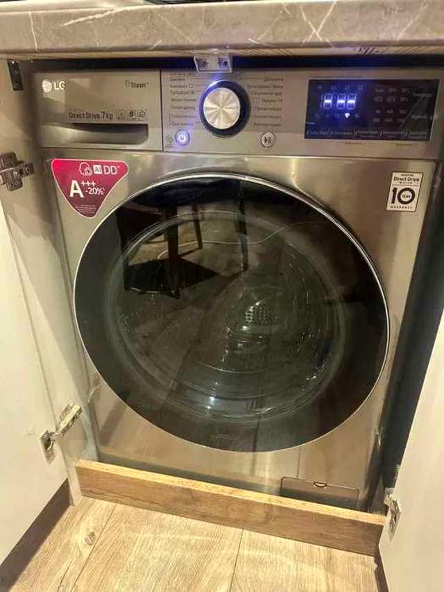 1844770760069083