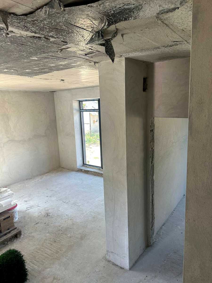1843335608231832