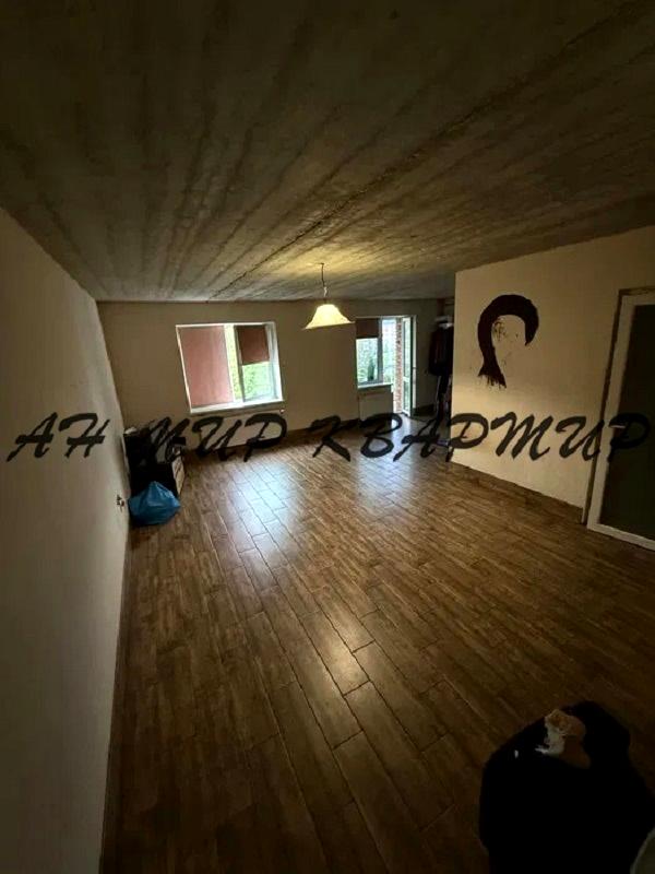 1838626613277846