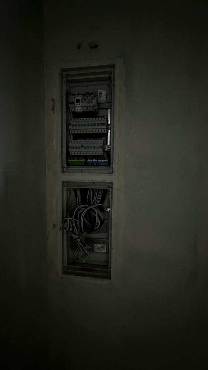 1838450860987085