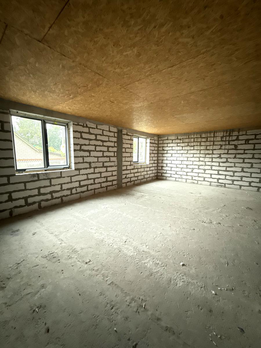 1844148026049085
