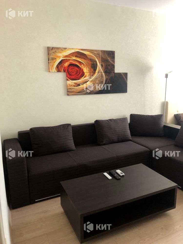 1827666688974858