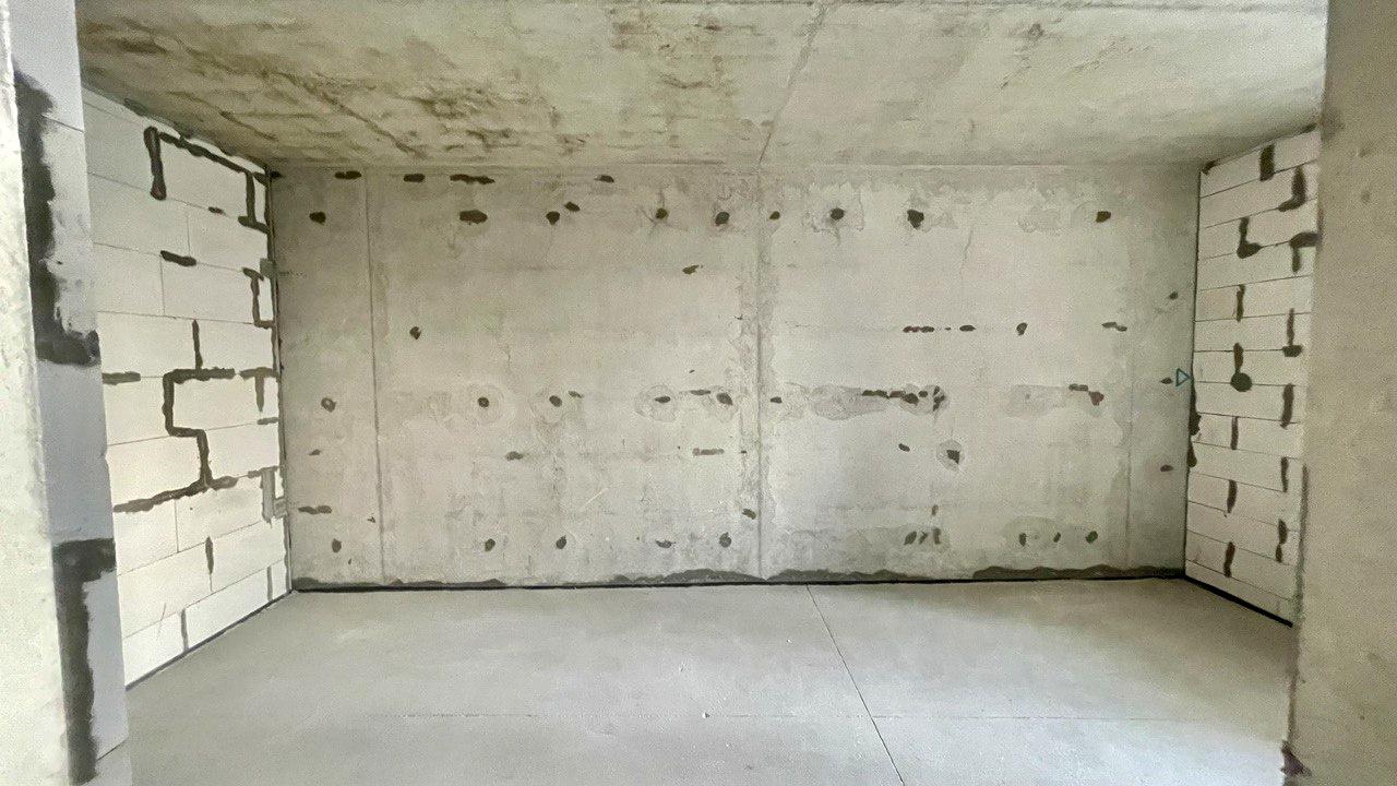 1842877108957858