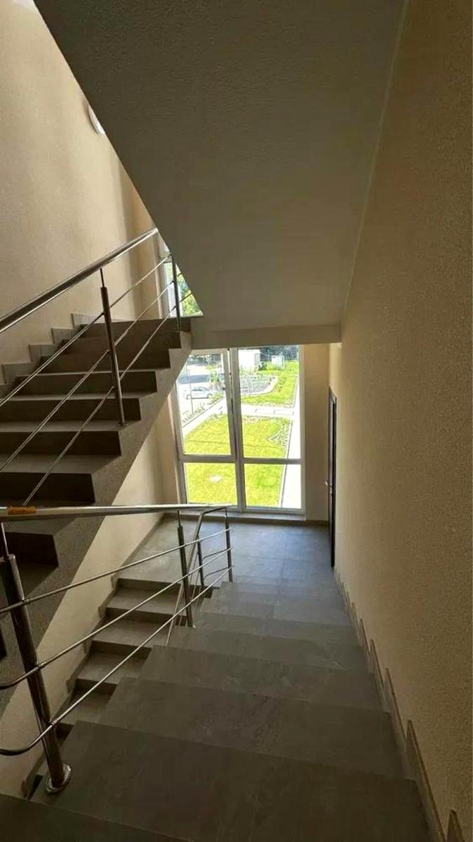 1842780906500861