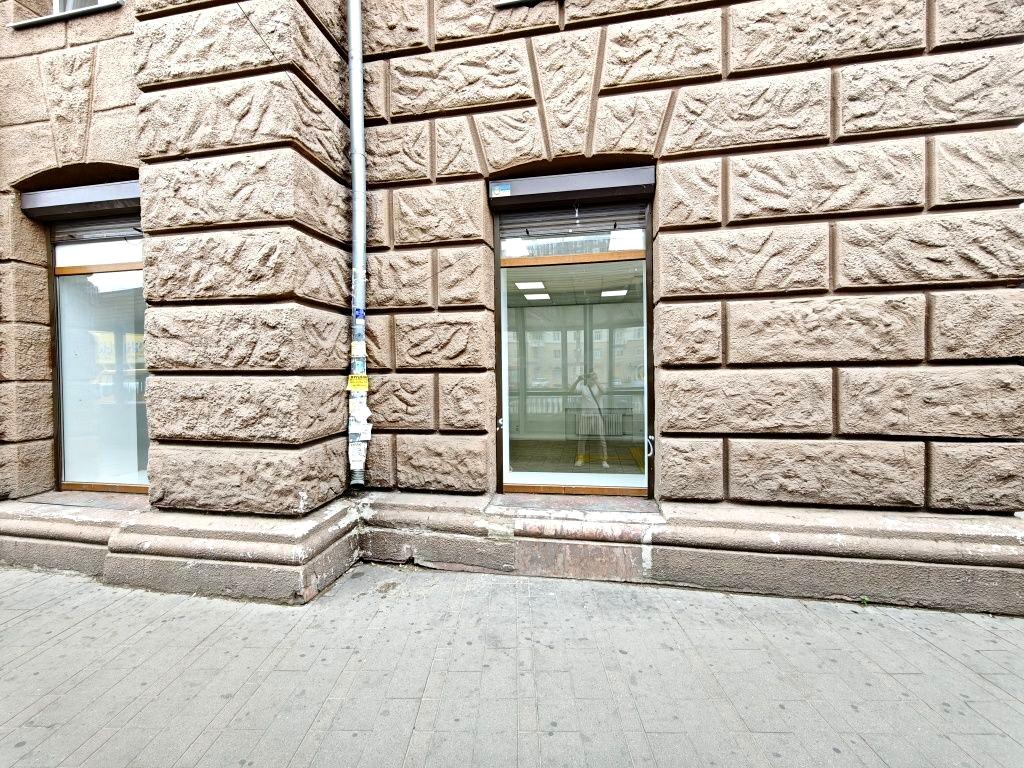 1840778315319870