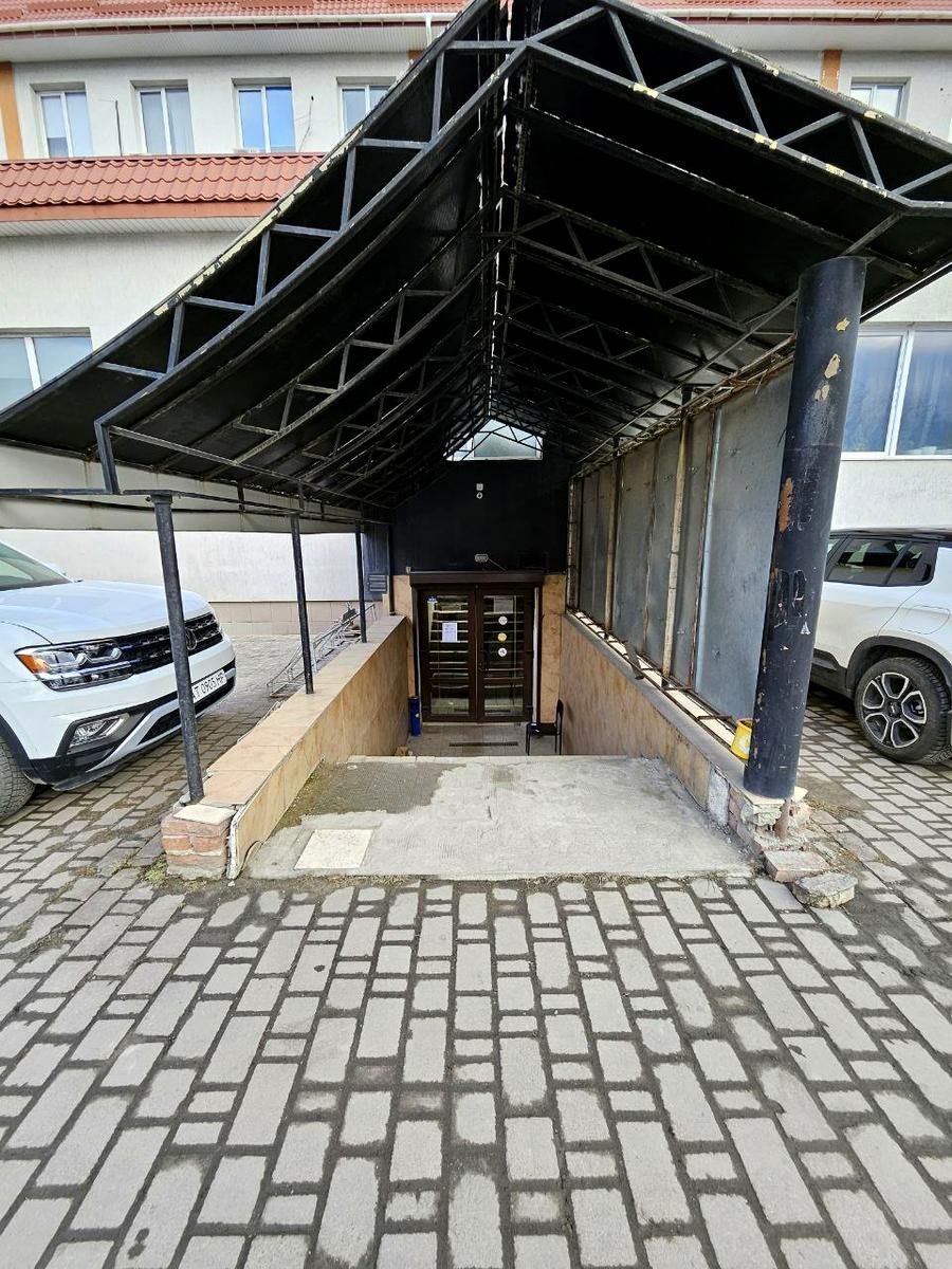 1818870783579871