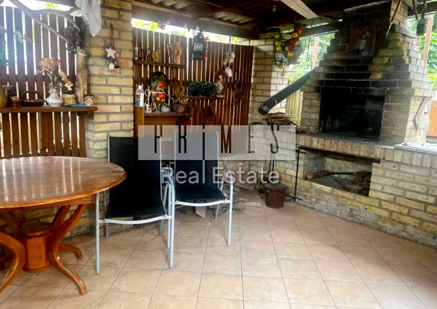 1844969257366872