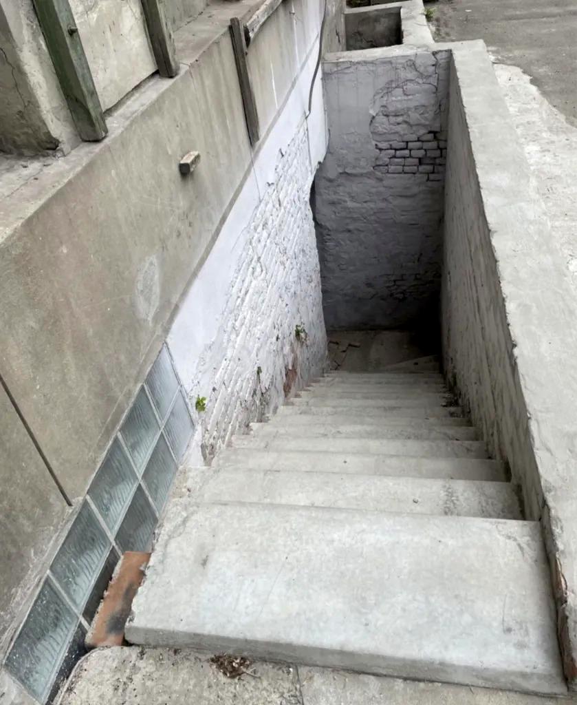 1843709013111875