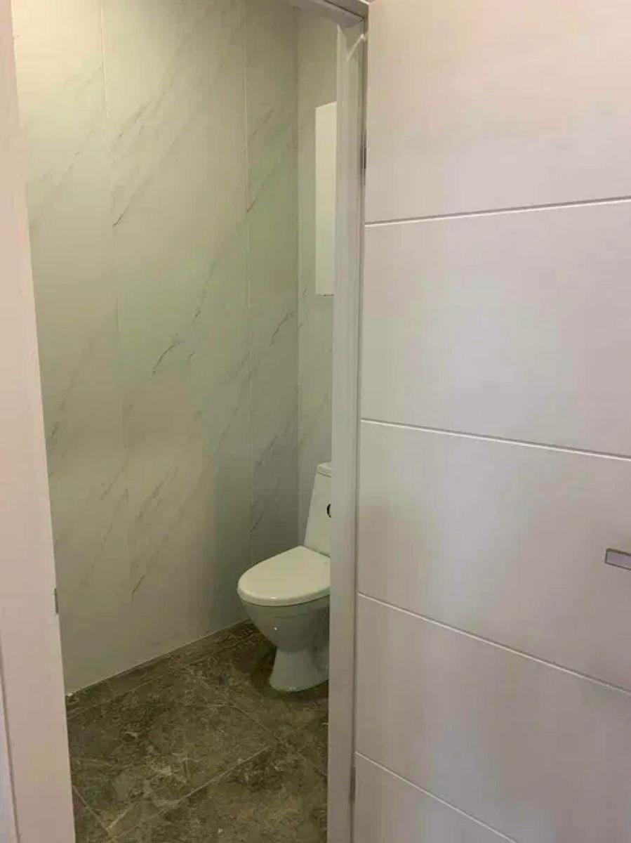 1835544801095876