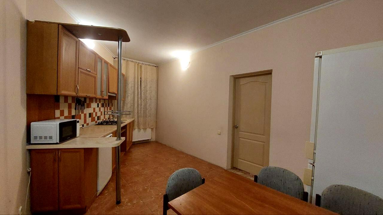 1829994678277880