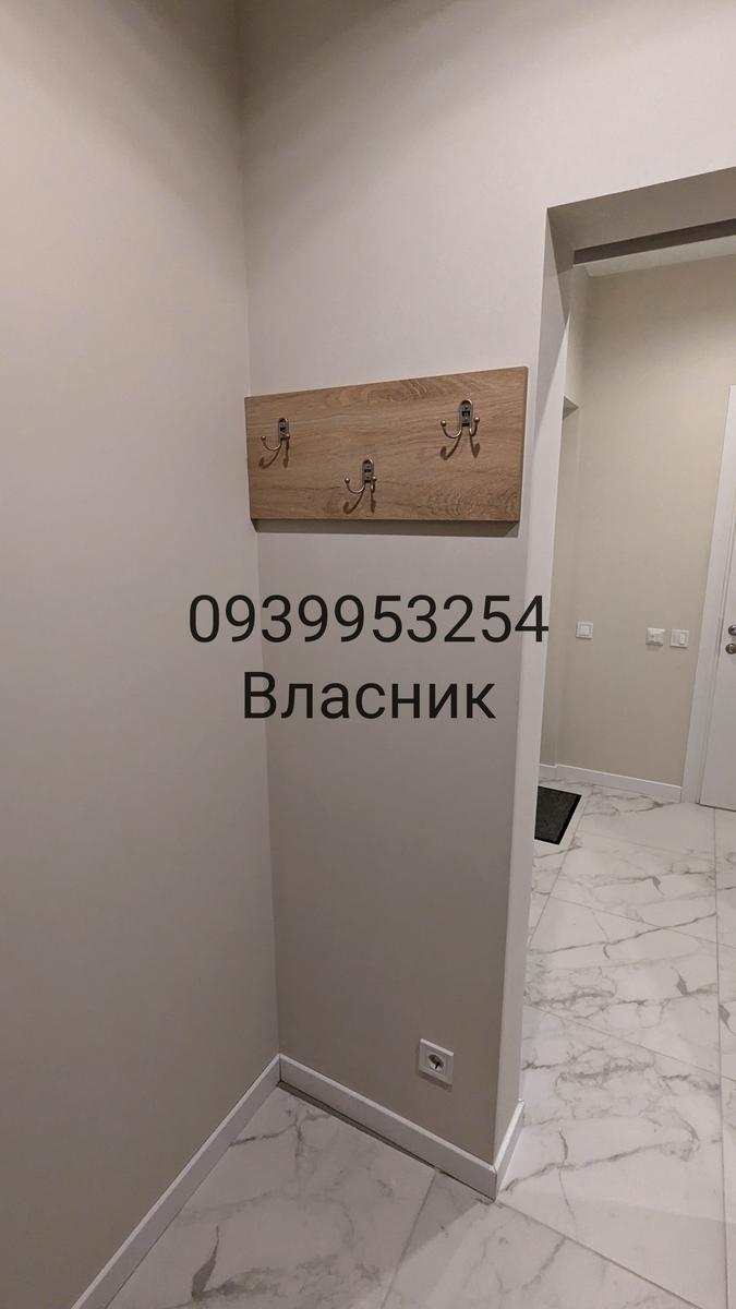 1808755868406881