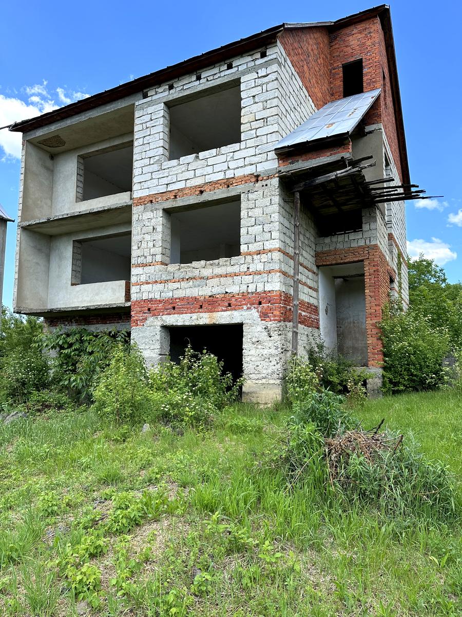 1798643897216885