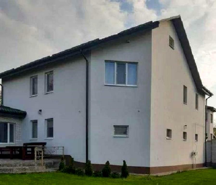 1835655167221891