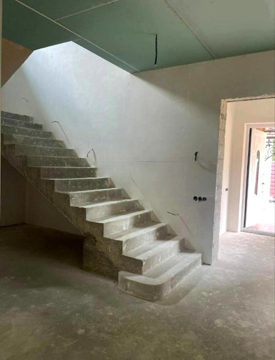 1838210030415891