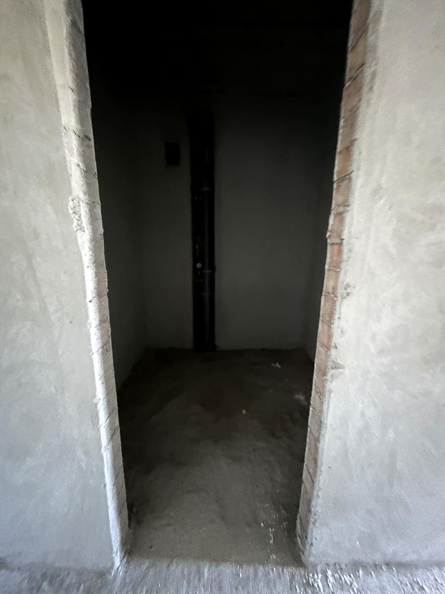 1837071304568895