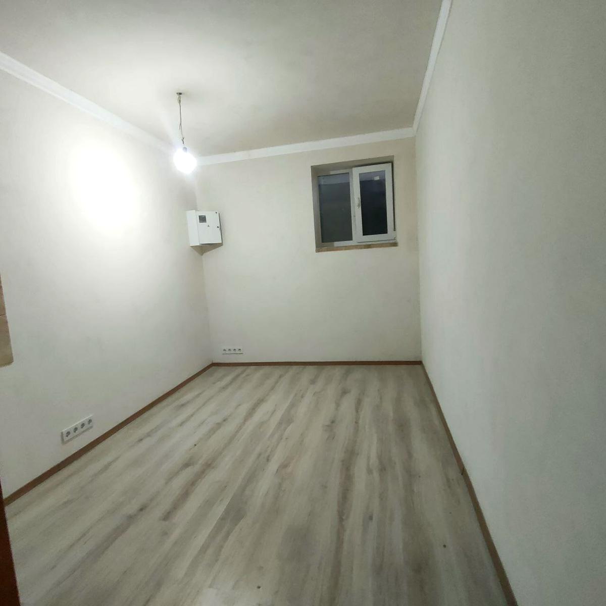 1795306333221896
