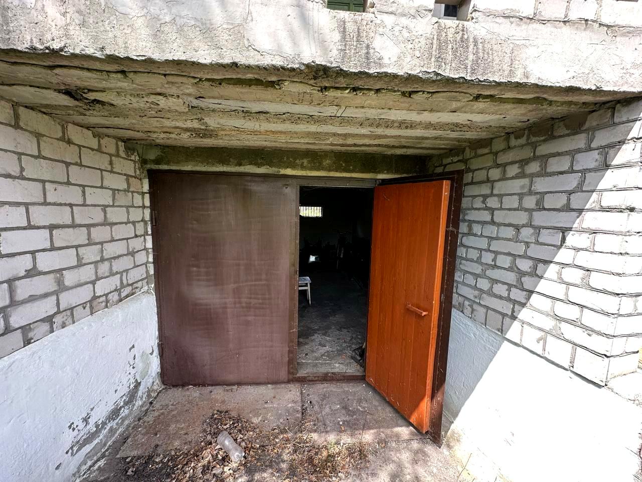 1835477282864898