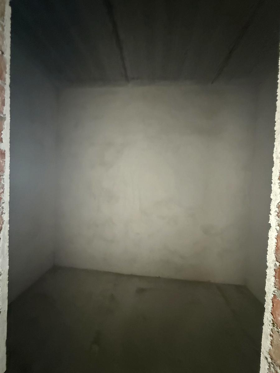 1843617621037899