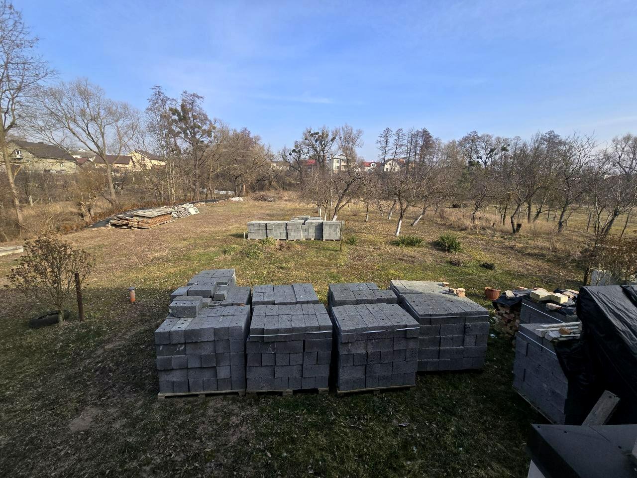 1825300782007900