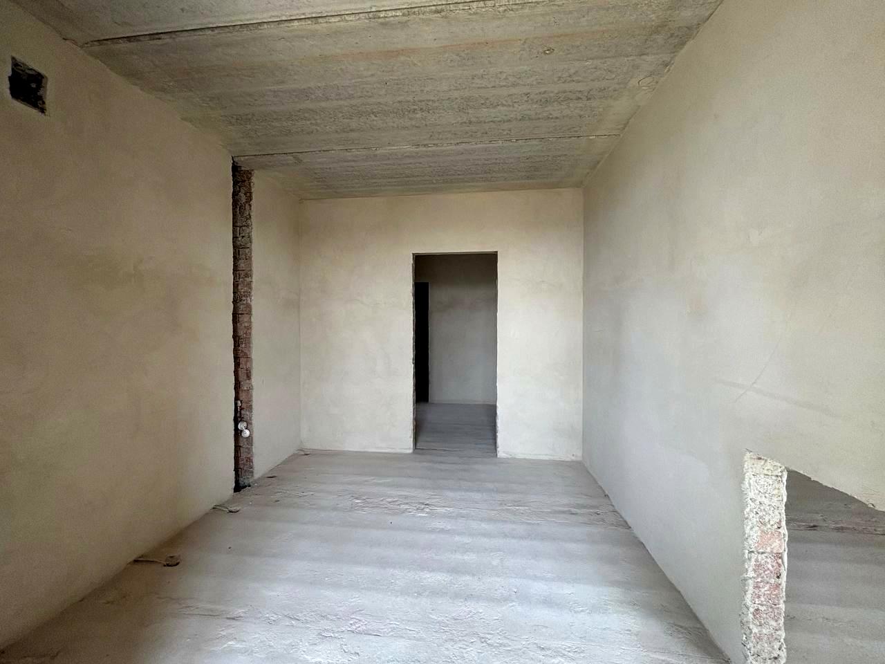1835982178501900