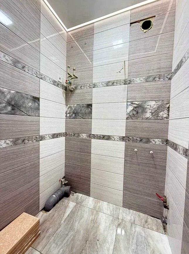 1835985648512900